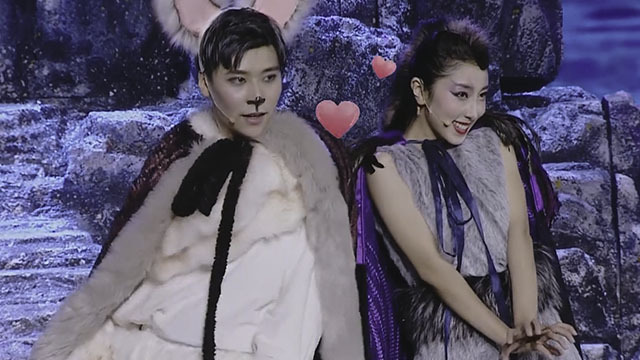 王博文变身“萌犬” 扎心演绎“非人”喜剧 王博文变身“萌犬” 扎心演绎“非人”喜剧