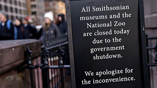 美国政府历届关门之最：最奇葩的理由是“聚餐”