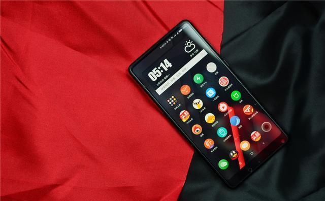 这是2018年年初最强性能的吃鸡手机?iPhon