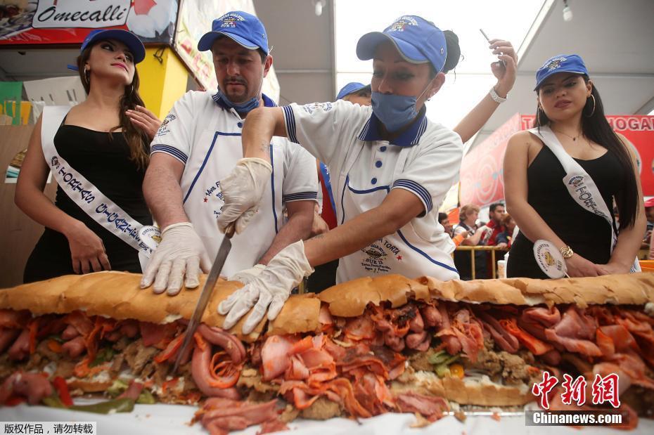 食指大动！超大三明治塞满肉重达820公斤