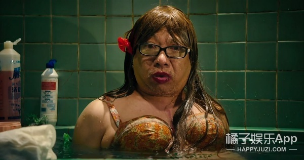 《西游伏妖》周星驰徐克变身清洁工打扫影院,观影群众竟无人发现!