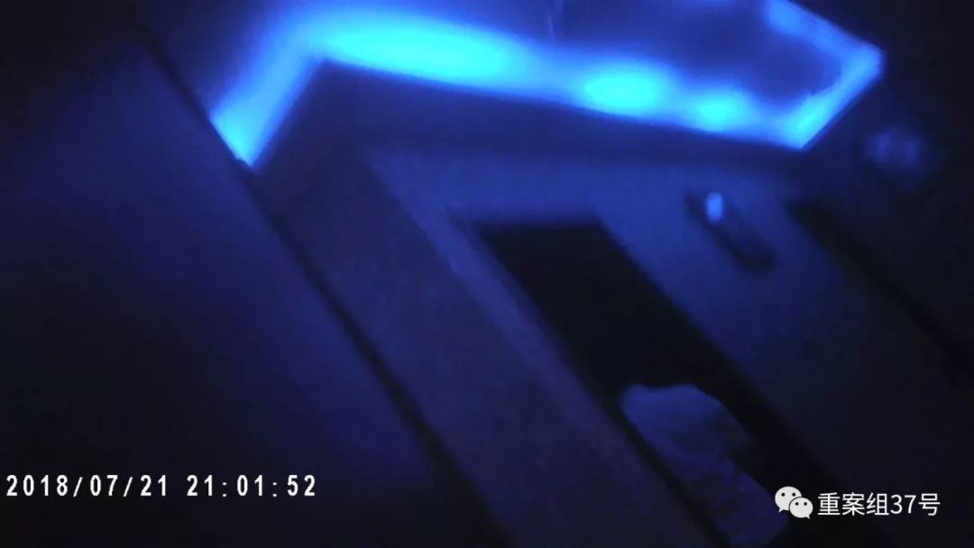 58、微信小程序藏色情交易 电话即有技师上