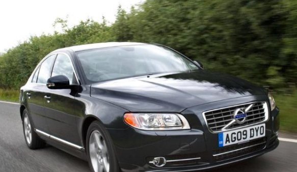 任正非的车,刘强东的车,雷军的车,和他的座驾一