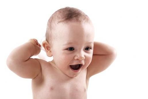 宝宝口腔溃疡是怎么回事