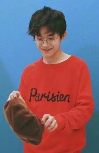 易烊千玺:TFboys里最丑的?!