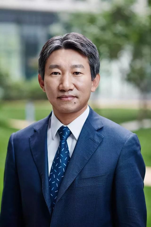 显示大会:屏坛人物京东方总裁刘晓东要说说全球显示行业那些事儿