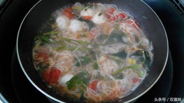 懒人的福音,不用和面擀面,一个所塑料袋就能轻