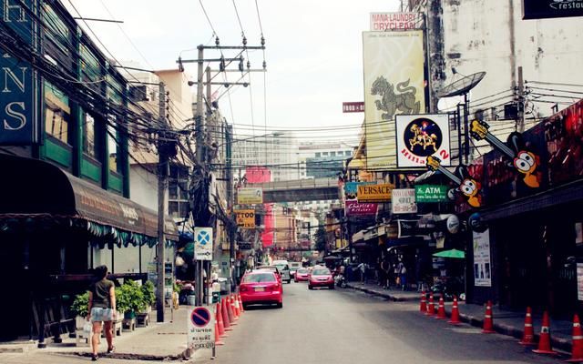 想去三四线小城市旅游一个月,有哪些人少风景
