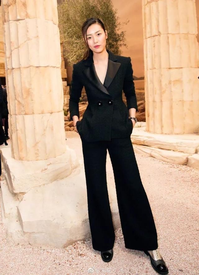 女明星穿上西装画风突变!唐嫣杨幂赵丽颖霸气