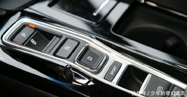 可惜!全车7气囊隔音超迈腾,重1.6吨2.4L排量油