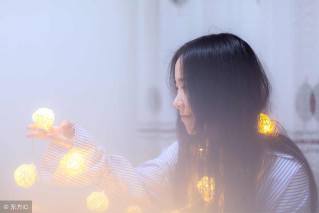 女生委屈到死的句子,句句戳心,看完瞬间就哭了