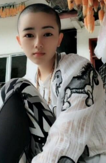女子挑战平头,一刀下来却惊艳了无数人,网友:发