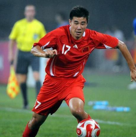 国足史上最强十大前锋排行,武球王入列!
