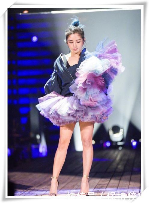 32岁何洁厉害了!瘦掉20斤颜值重回巅峰,网友: