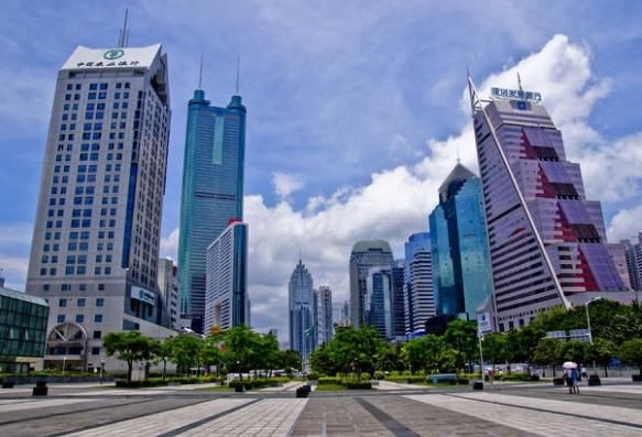 德国华裔10年后回国发展,看到眼前景象后悔了