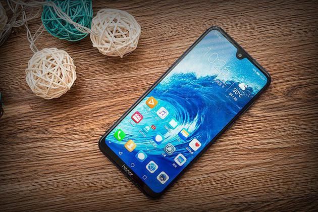 国庆出门不掉链子 大电池长续航手机推荐