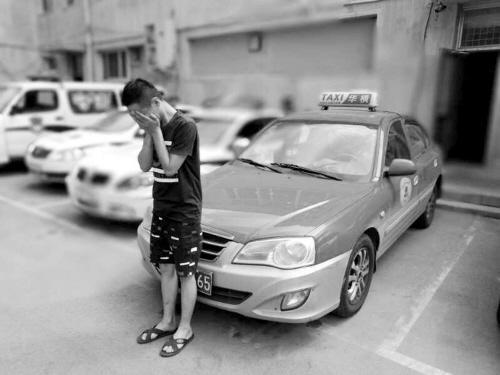 凌晨3点喝下3瓶老雪 他掂量没人抓酒驾吧 35岁