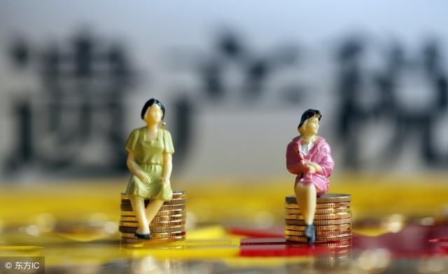 劳动法规定:单位拖欠工资,又不准辞职,员工可用