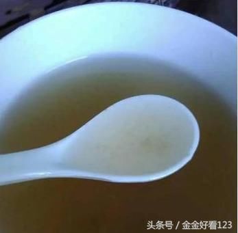 5岁孩子上火严重,宝妈煮个水,一口喝完,再也不