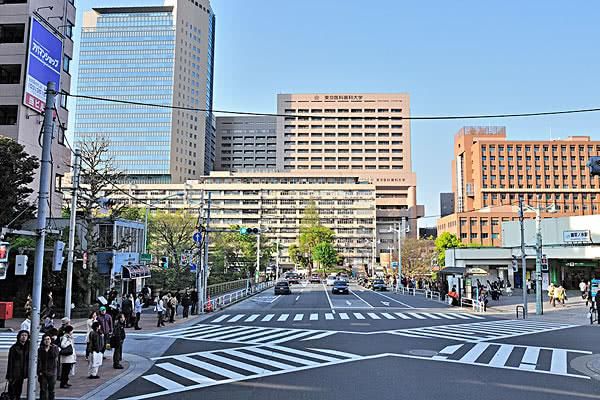 大学生一个月和农村家庭要2千生活费过分吗?