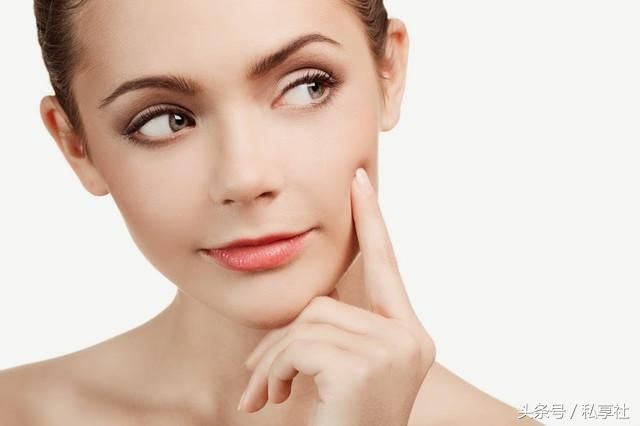 皮肤一粒粒到底是什么?天气越热,想穿得清凉皮