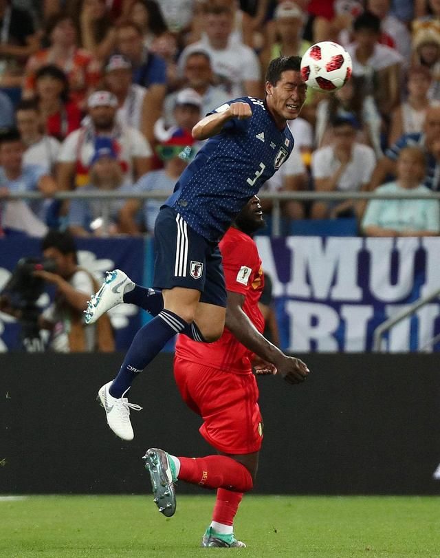 世界杯日本进了比利时两个球,你们还拿中超亚