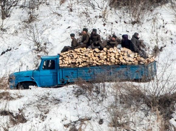 朝鲜的冬天很冷,朝鲜百姓主要靠什么取暖?