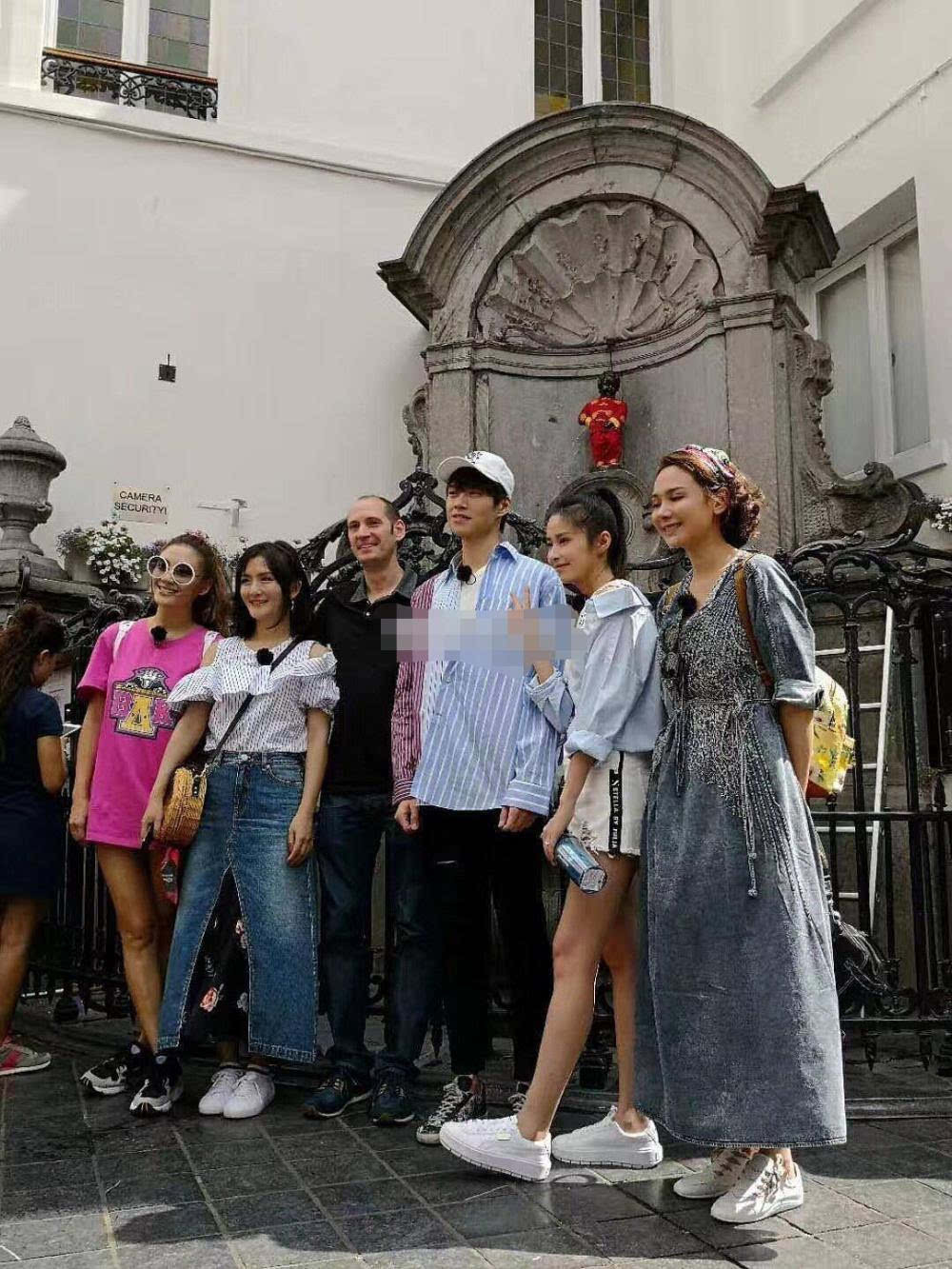 谢娜应采儿开录人妻旅行节目,综艺劳模魏大勋