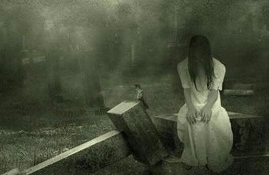深夜勿入!墓地上午夜竟传来女人哭声.