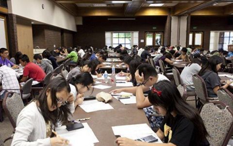 14岁华人少年全美高考得满分! 美国人感叹: 这