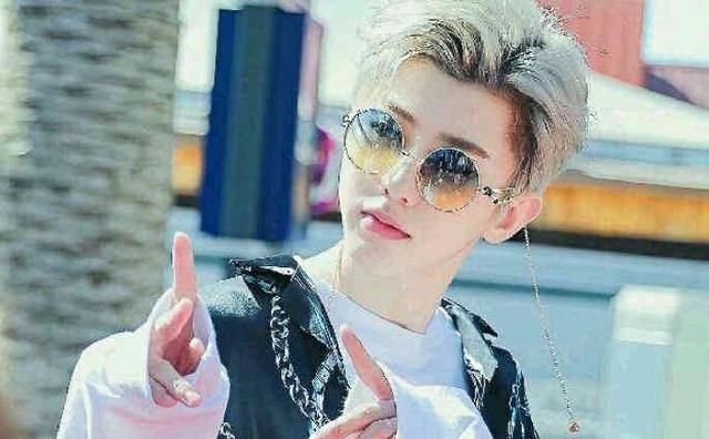 蔡徐坤微博因转发太快转发量太大,疑似将有封