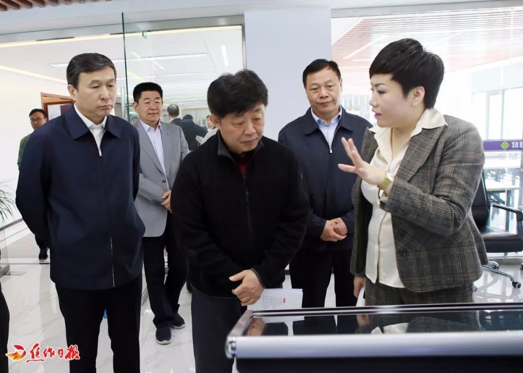 core tip 昨日下午,民政部党组成员,副部长顾朝曦率中央一号文件宣讲