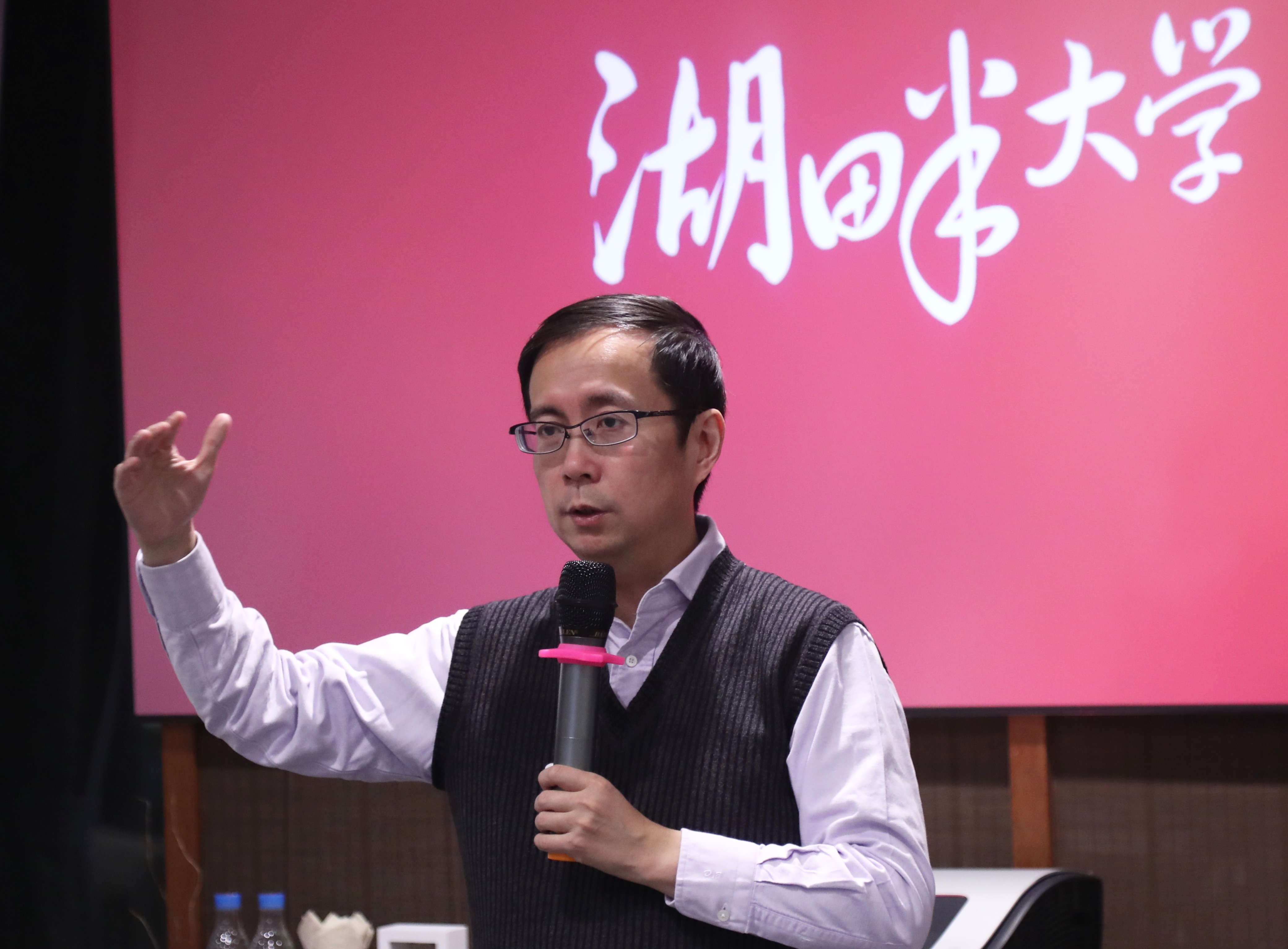 CEO张勇透露阿里关键时刻:战略是打出来的