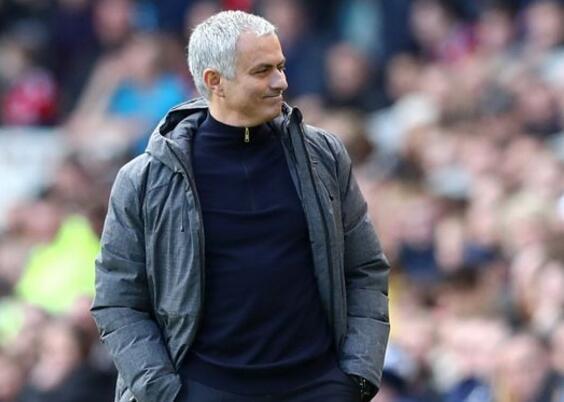 足球资讯|国足零射正!有进步!里皮年收入第二