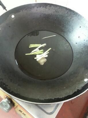 孩子咳嗽不着急,不吃药不打针,喝了这碗水,宝妈