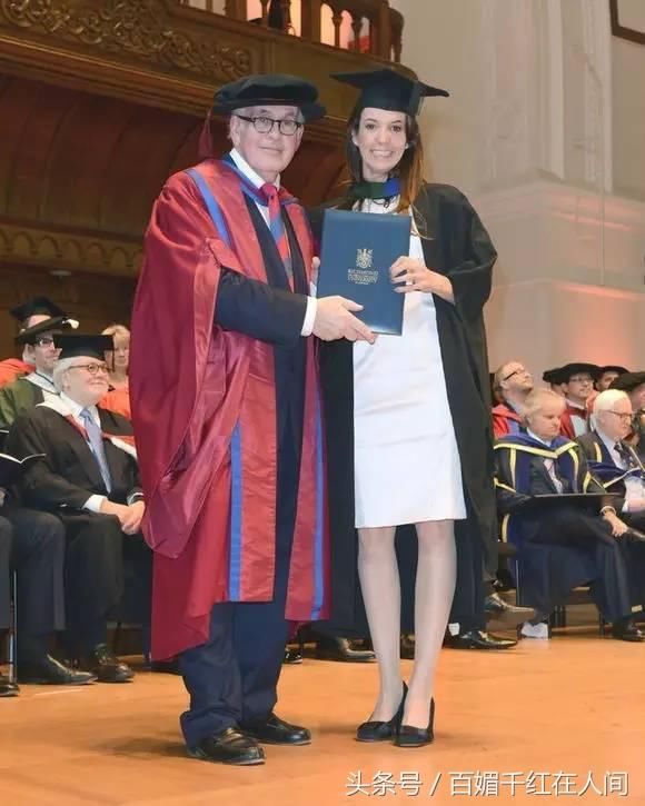 帅气的王子曾为了灰姑娘舍弃王位继承权,谁知