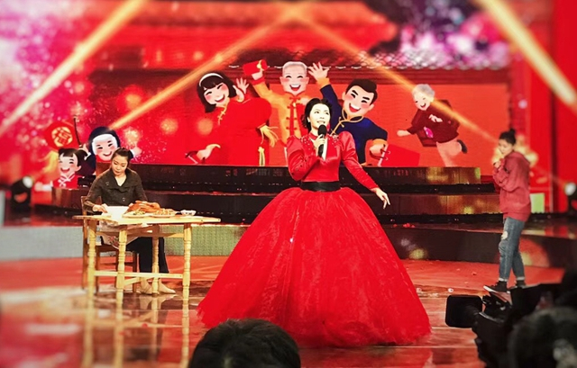 严当当携战友亮相广西卫视春晚 煽情表演催人泪下