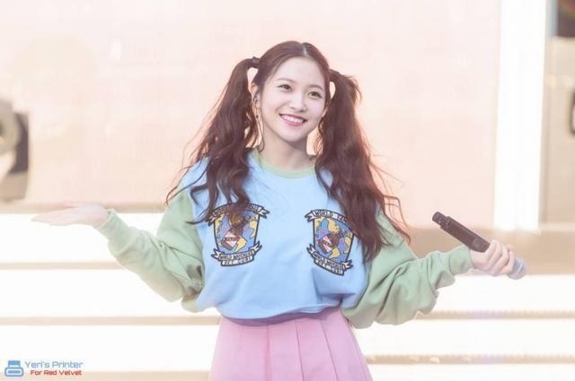 red velvet忙内的黑历史 黑脸、脖子上种草莓?