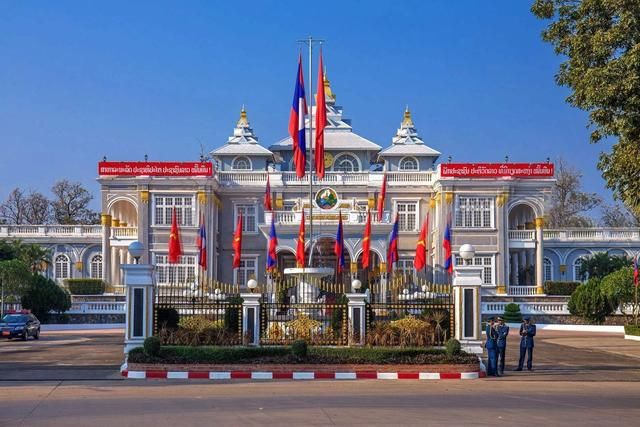 世上最仇恨泰国的国家,却是中国的迷妹?常备王