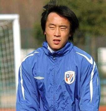 世界杯即将开幕!时隔十六年,02年世界杯中国队