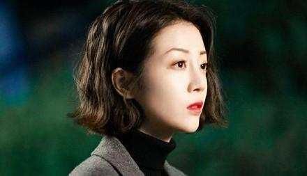 又开始流行短发了? 佟丽娅帅气、赵丽颖甜美,