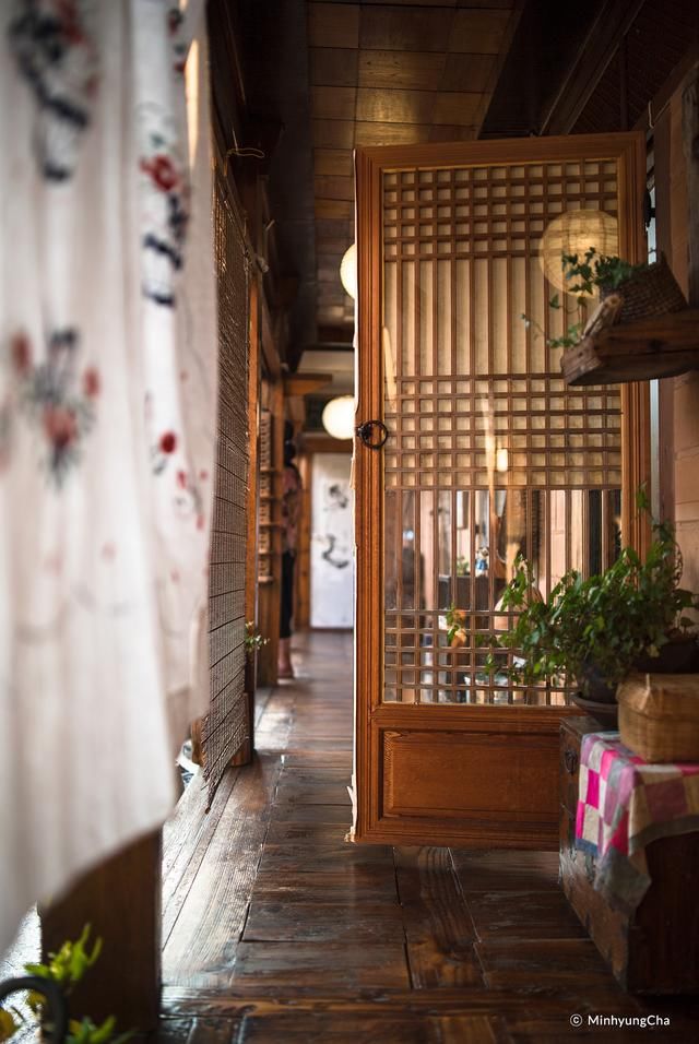 对焦迅速画质好 这支镜头为索尼微单而生