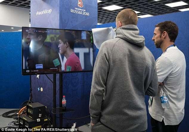 28日世界杯英格兰日报:兰帕德冤案8年后 目送