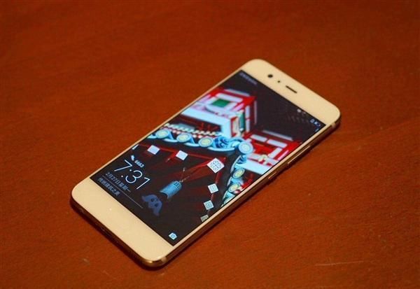 手机续航测试,索尼XZ2轻松夺冠,三星S9表现太