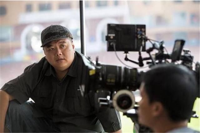 名编剧,得星爷提携身价翻倍,为圆导演梦2次倾家荡产