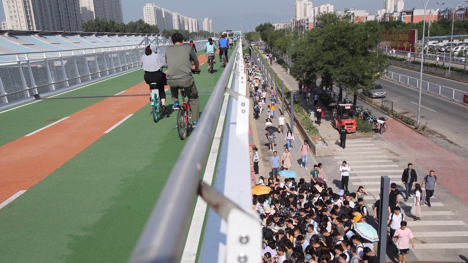 北京早高峰严重拥堵 北京早高峰严重拥堵