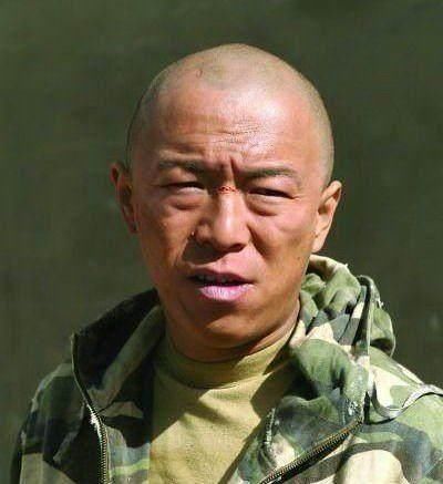 娱乐圈最会说话的还得是黄渤,赵本山被拒绝却