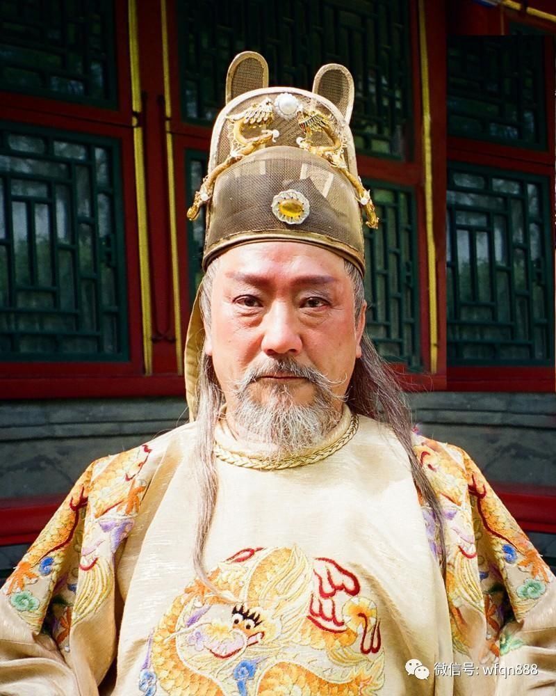 为什么朱元璋要将皇位传给无能的朱允文,却不传给更能干的朱棣?