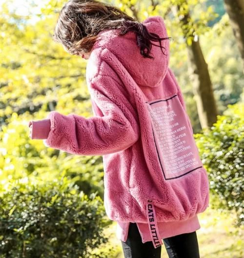 卫衣搭配什么裤子 5款显瘦减龄卫衣搭配示范