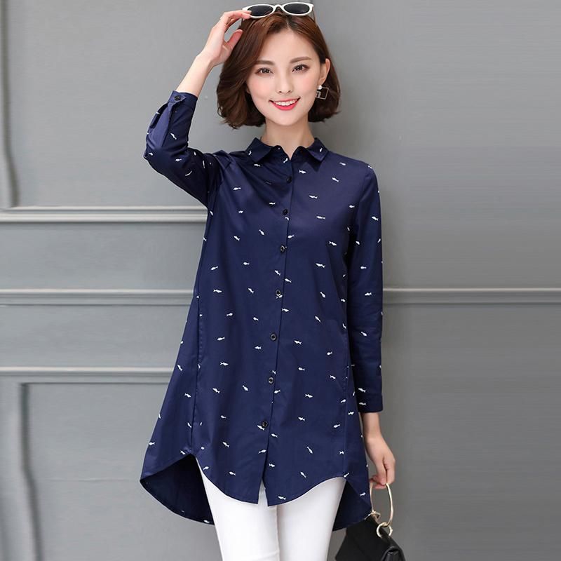 30岁的女人韵味十足,连衣裙+高跟鞋,秀外慧中